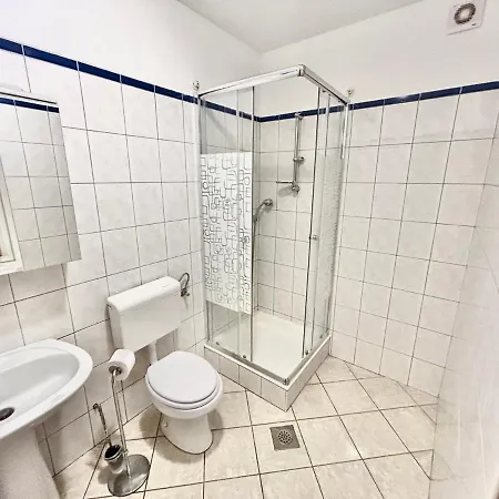 Happy Place アパート